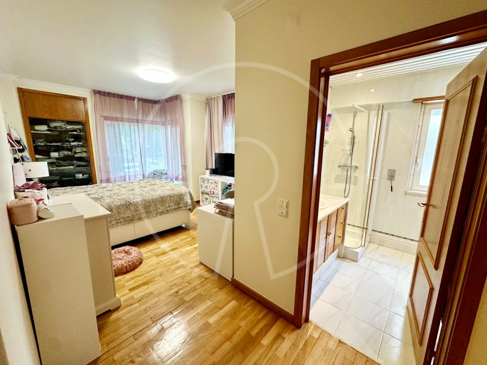 Apartamento T6 para Venda em Areeiro Foto 22