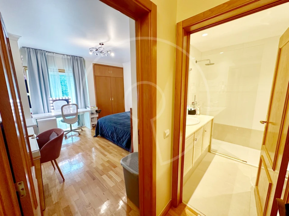 Apartamento T6 para Venda em Areeiro Foto 37