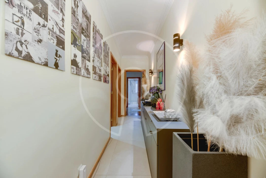 Apartamento T6 para Venda em Areeiro Foto 16