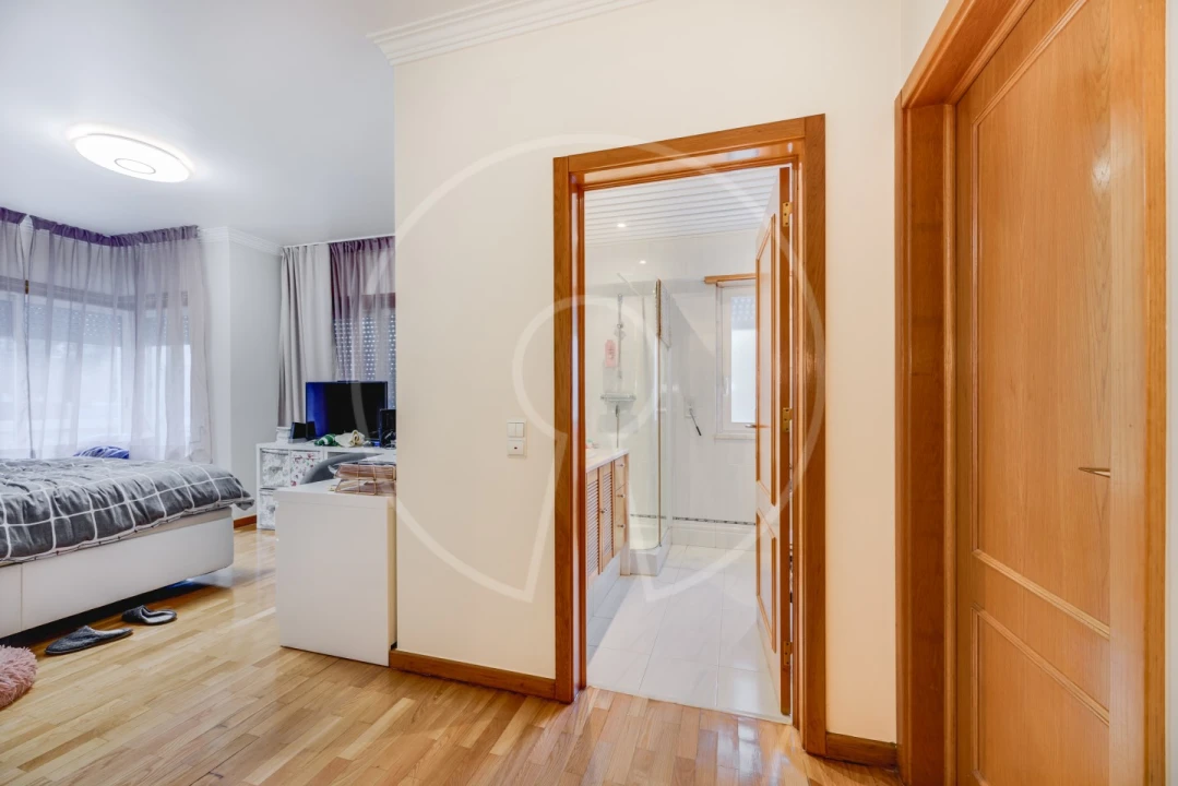 Apartamento T6 para Venda em Areeiro Foto 20
