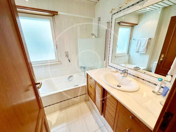 Apartamento T6 para Venda em Areeiro Foto 27