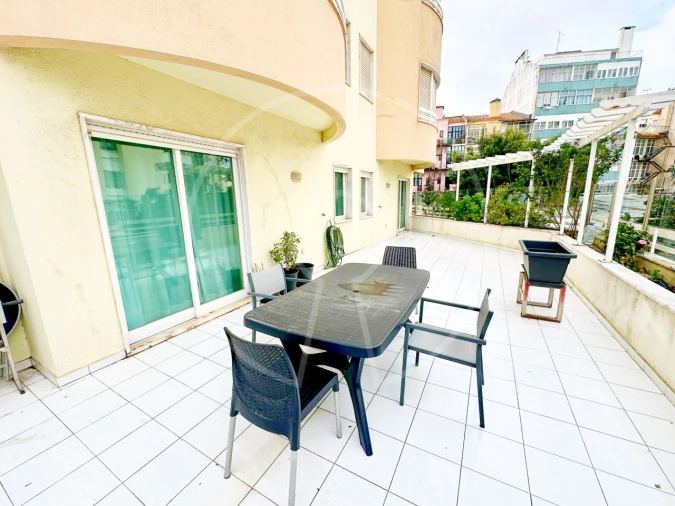 Apartamento T6 para Venda em Areeiro Foto 30