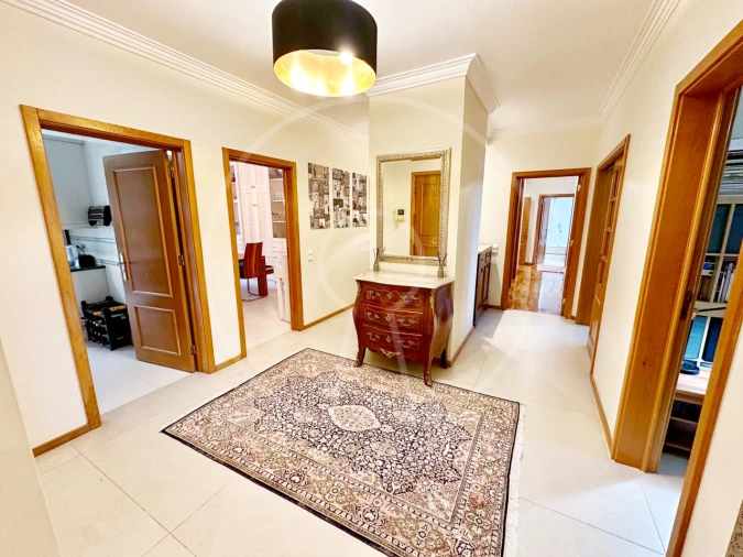 Apartamento T6 para Venda em Areeiro Foto 33