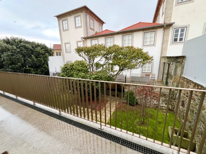 Apartamento T1 para Arrendamento em Aldoar, Foz do Douro e Nevogilde Foto 2