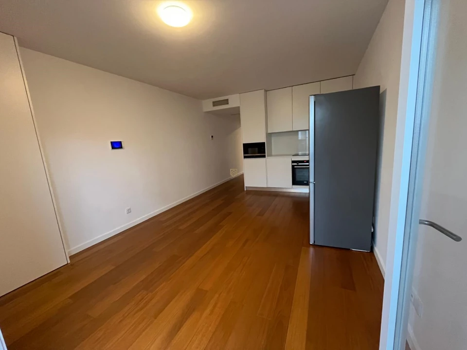 Apartamento T1 para Arrendamento em Aldoar, Foz do Douro e Nevogilde Foto 5