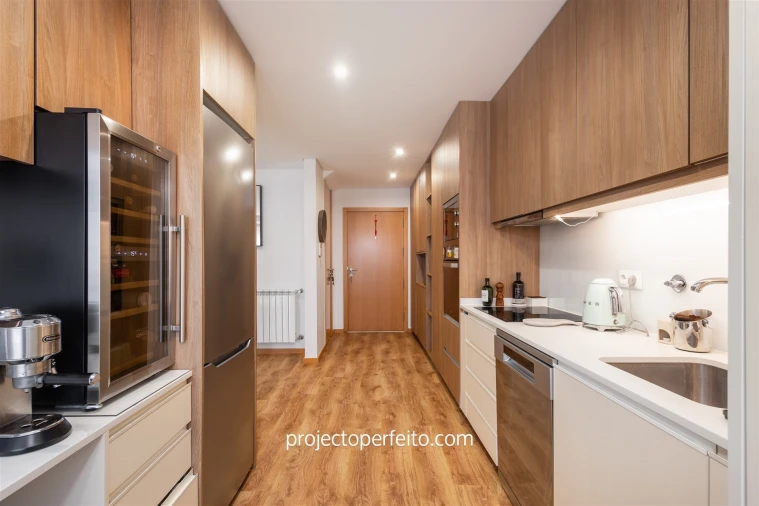 Apartamento T1 para Venda em Espinho Foto 6