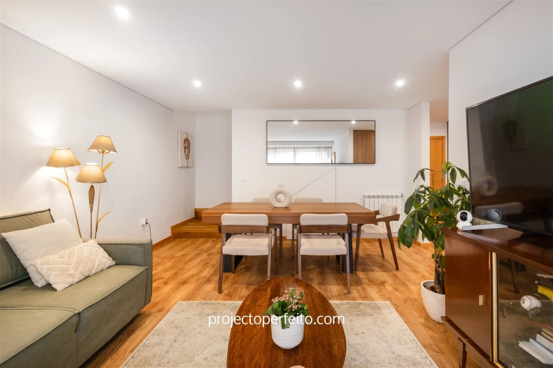 Apartamento T1 para Venda em Espinho Foto 2