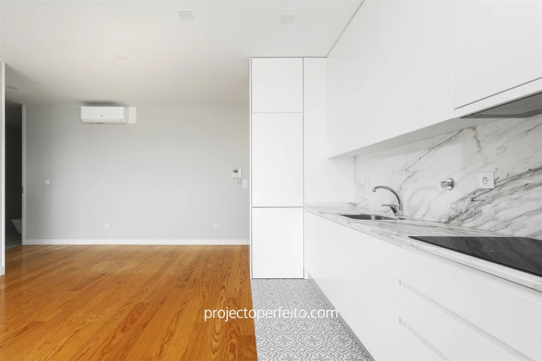 Apartamento T1 para Venda em Espinho Foto 5