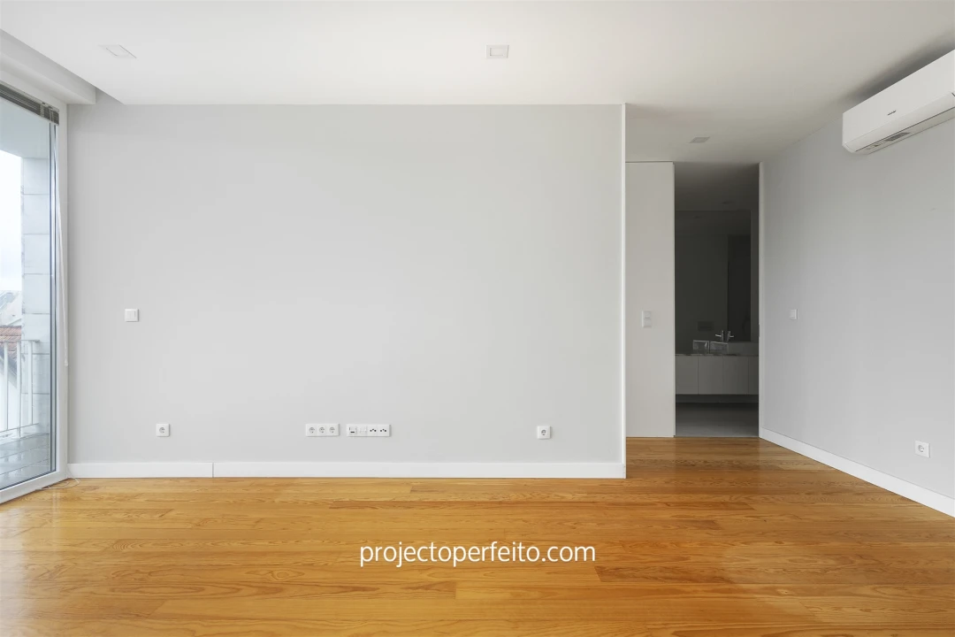 Apartamento T1 para Venda em Espinho Foto 6