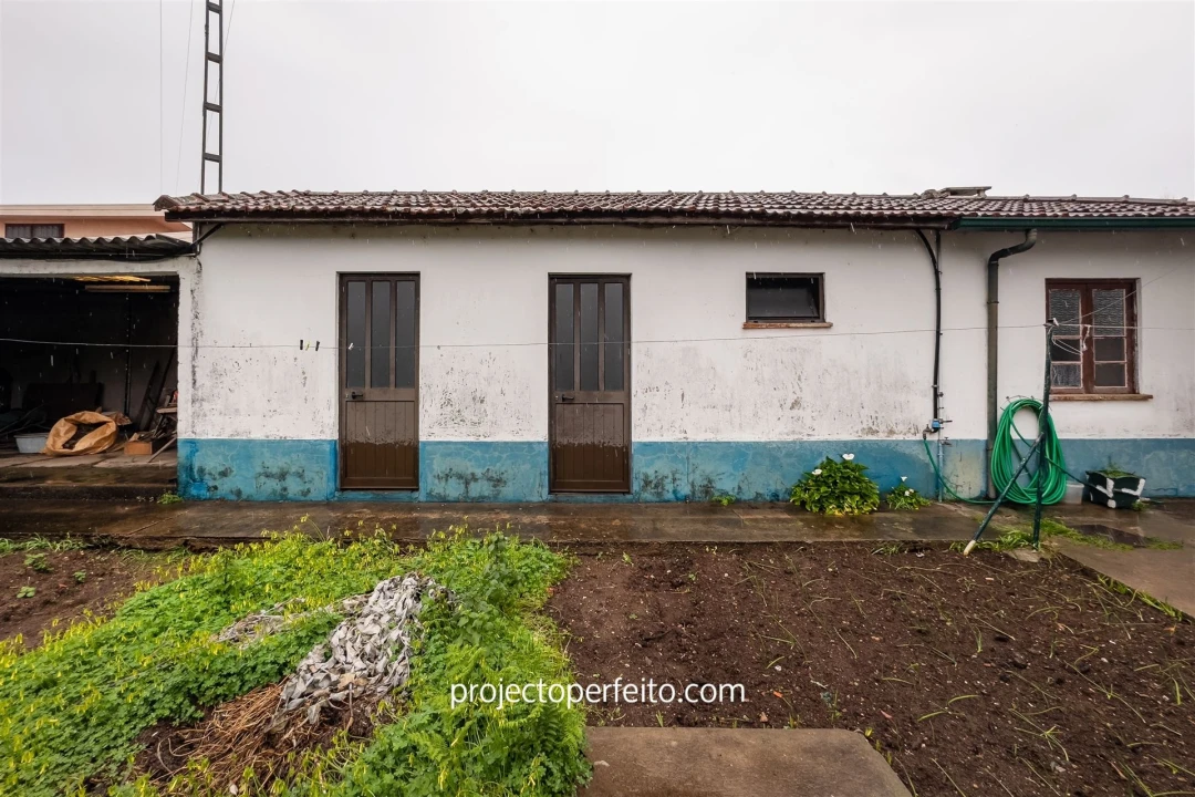 Moradia T4 para Venda em Santa Maria de Lamas Foto 6