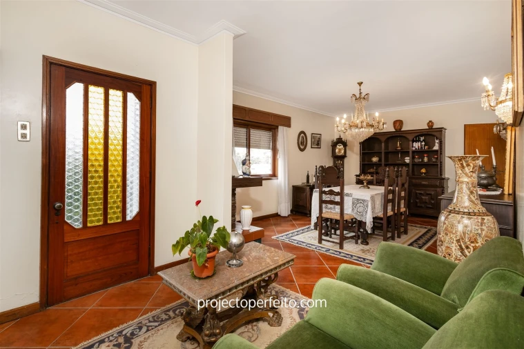 Moradia T4 para Venda em Santa Maria de Lamas Foto 12