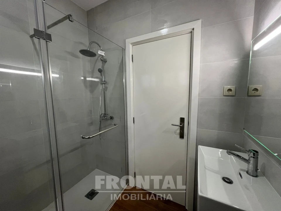 Apartamento T3 para Venda em Aguas Santas Foto 20