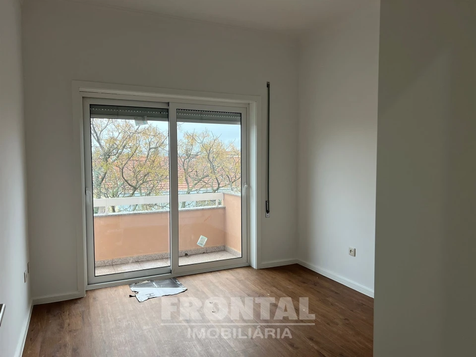 Apartamento T3 para Venda em Aguas Santas Foto 14