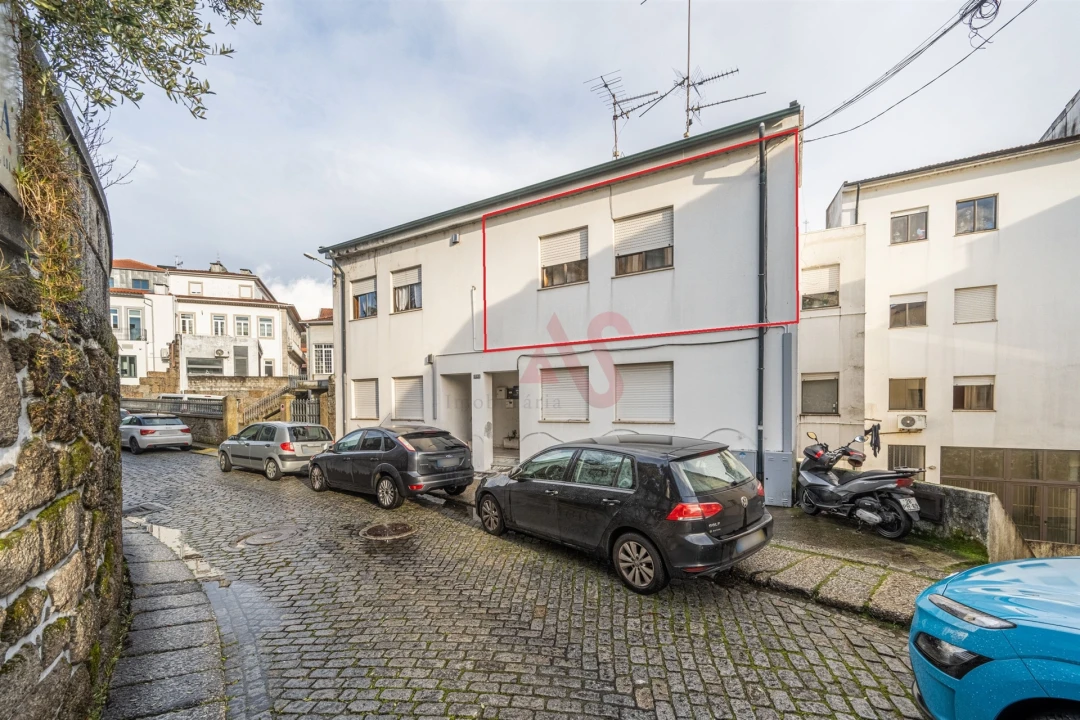 Apartamento T3 para Venda em Caldas de Vizela (São Miguel e São João) Foto 1