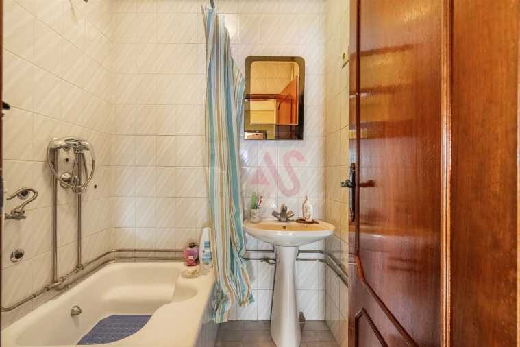 Apartamento T3 para Venda em Caldas de Vizela (São Miguel e São João) Foto 14