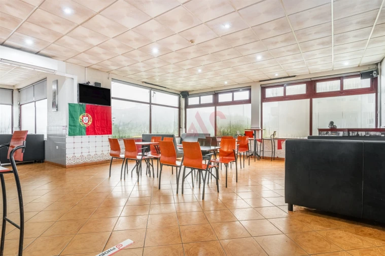 Negócio para Trespasse em Santa Eulália Foto 3