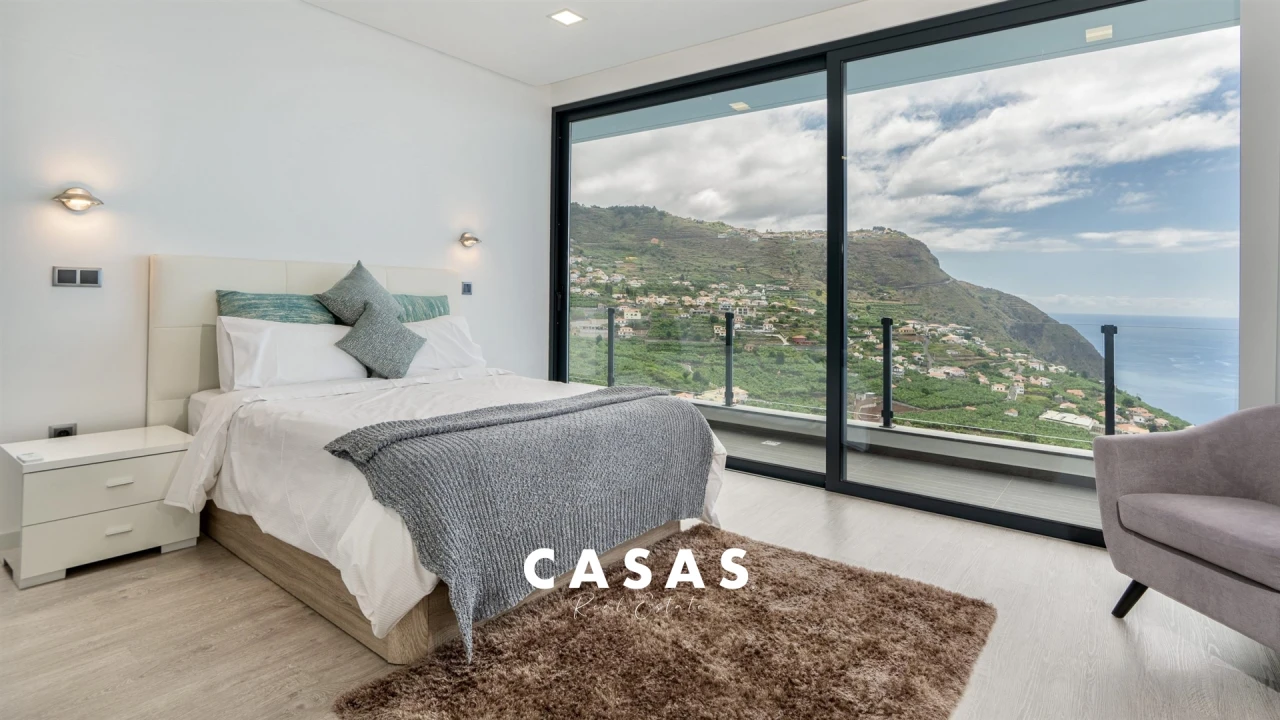 Moradia T3 para Venda em Arco da Calheta Foto 24