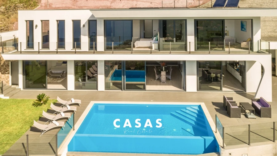 Moradia T3 para Venda em Arco da Calheta Foto 32