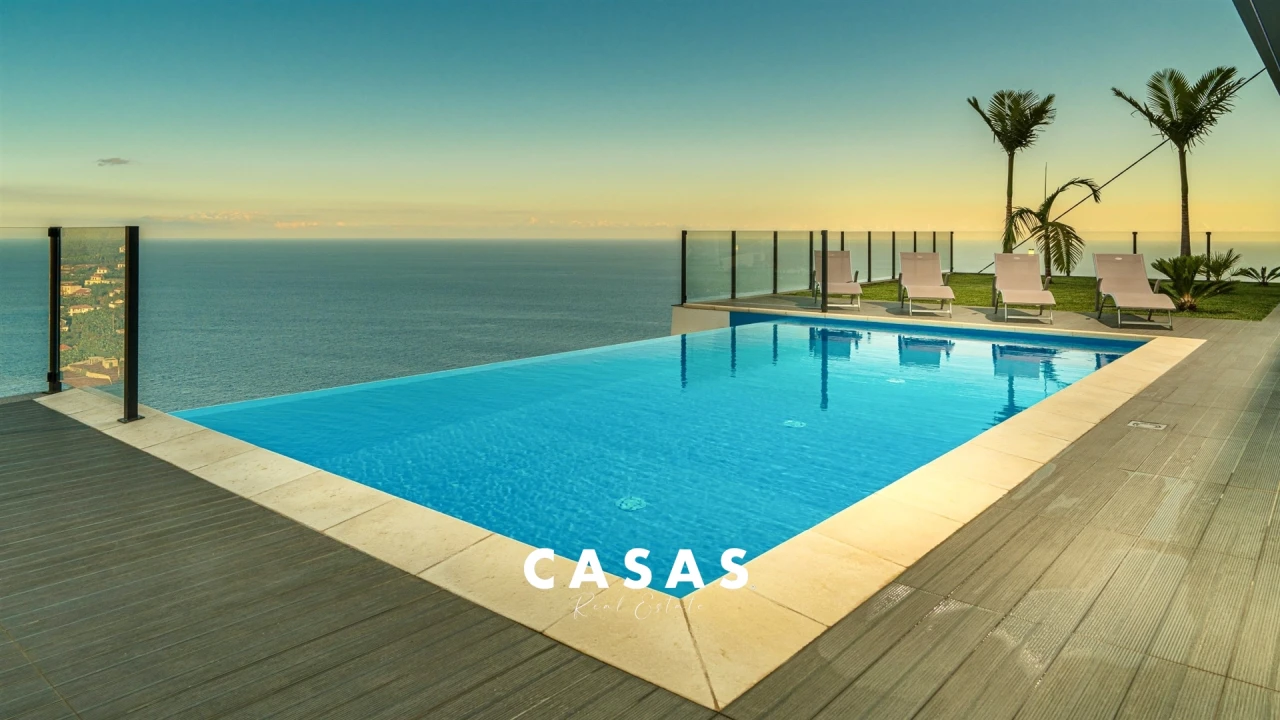 Moradia T3 para Venda em Arco da Calheta Foto 3