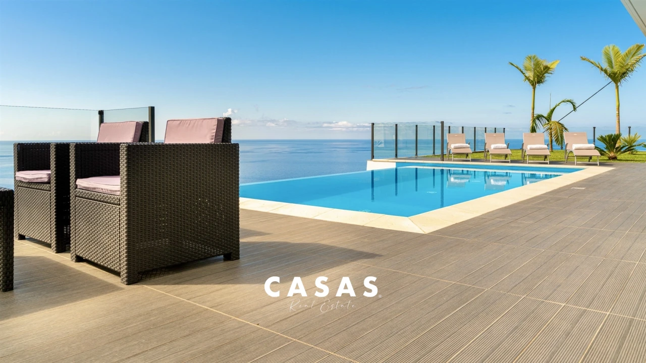 Moradia T3 para Venda em Arco da Calheta Foto 6