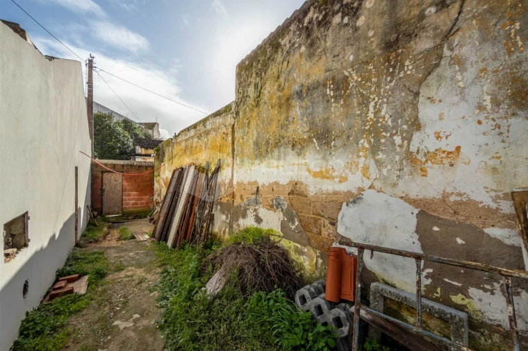 Moradia T3 para Venda em Marvila, Ribeira Santarém, São Salvador, São Nicolau Foto 17