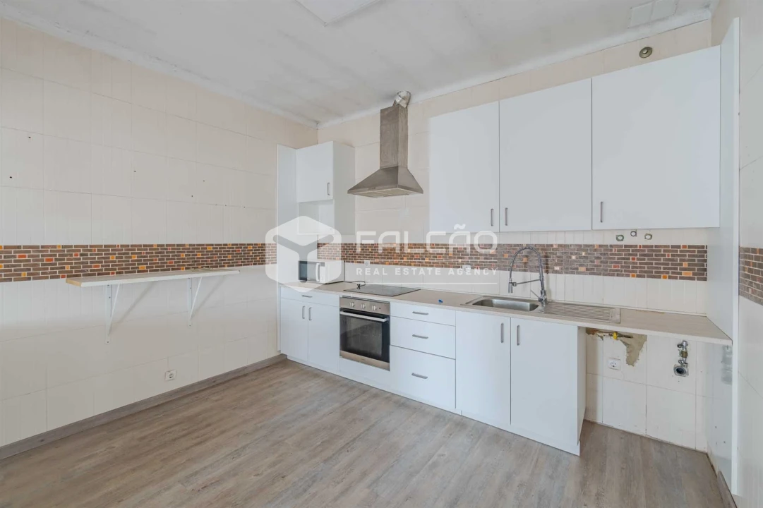 Moradia T3 para Venda em Marvila, Ribeira Santarém, São Salvador, São Nicolau Foto 7