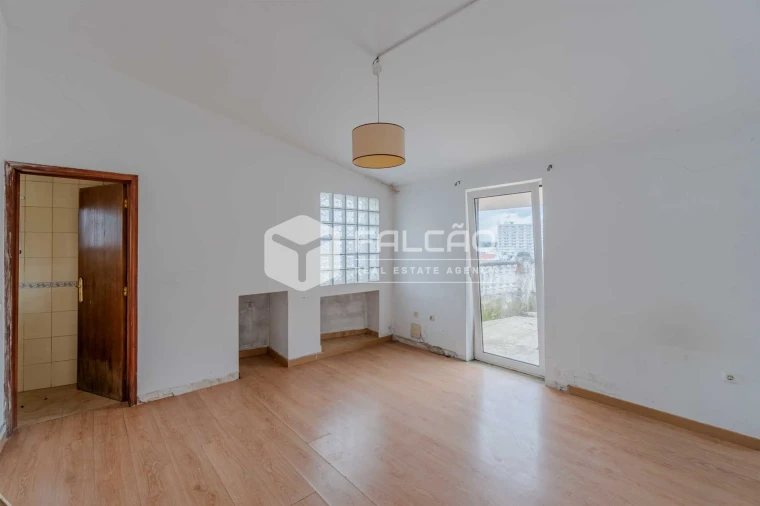 Moradia T3 para Venda em Marvila, Ribeira Santarém, São Salvador, São Nicolau Foto 11