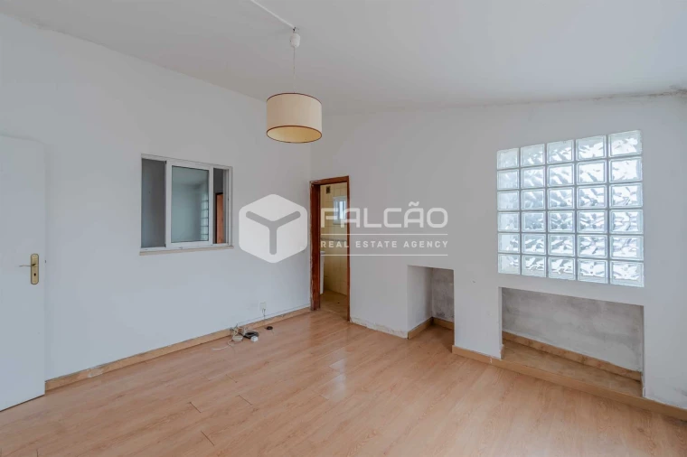 Moradia T3 para Venda em Marvila, Ribeira Santarém, São Salvador, São Nicolau Foto 12