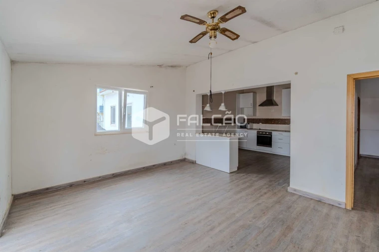 Moradia T3 para Venda em Marvila, Ribeira Santarém, São Salvador, São Nicolau Foto 9