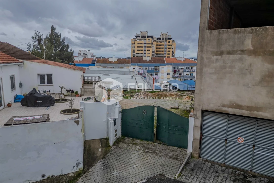 Moradia T3 para Venda em Marvila, Ribeira Santarém, São Salvador, São Nicolau Foto 4