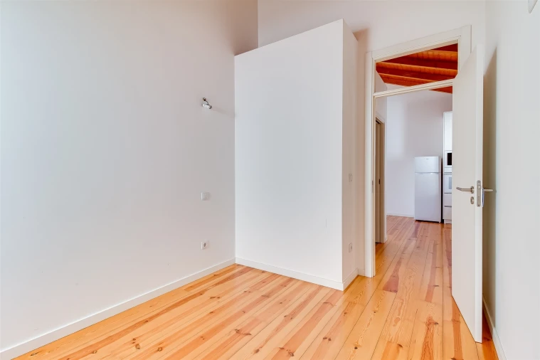 Apartamento T2 para Arrendamento em Leiria, Pousos, Barreira e Cortes Foto 10