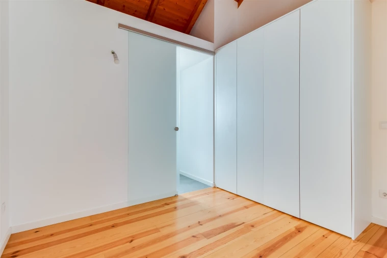 Apartamento T2 para Arrendamento em Leiria, Pousos, Barreira e Cortes Foto 4