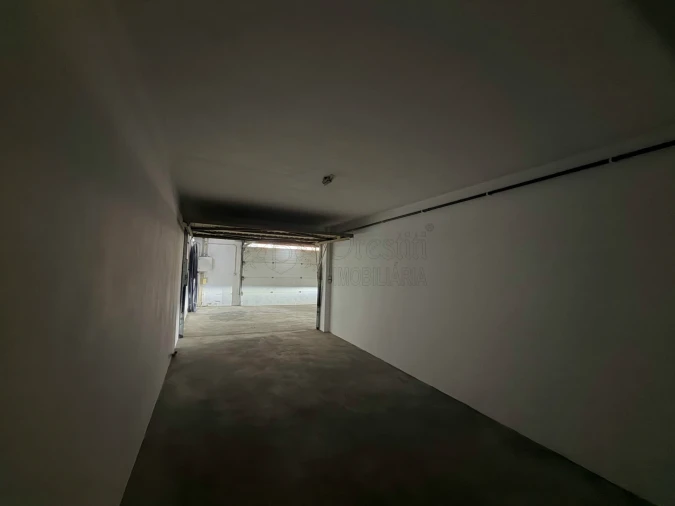 Garagem para Arrendamento em Costa Foto 3