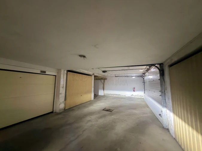 Garagem para Arrendamento em Costa Foto 4