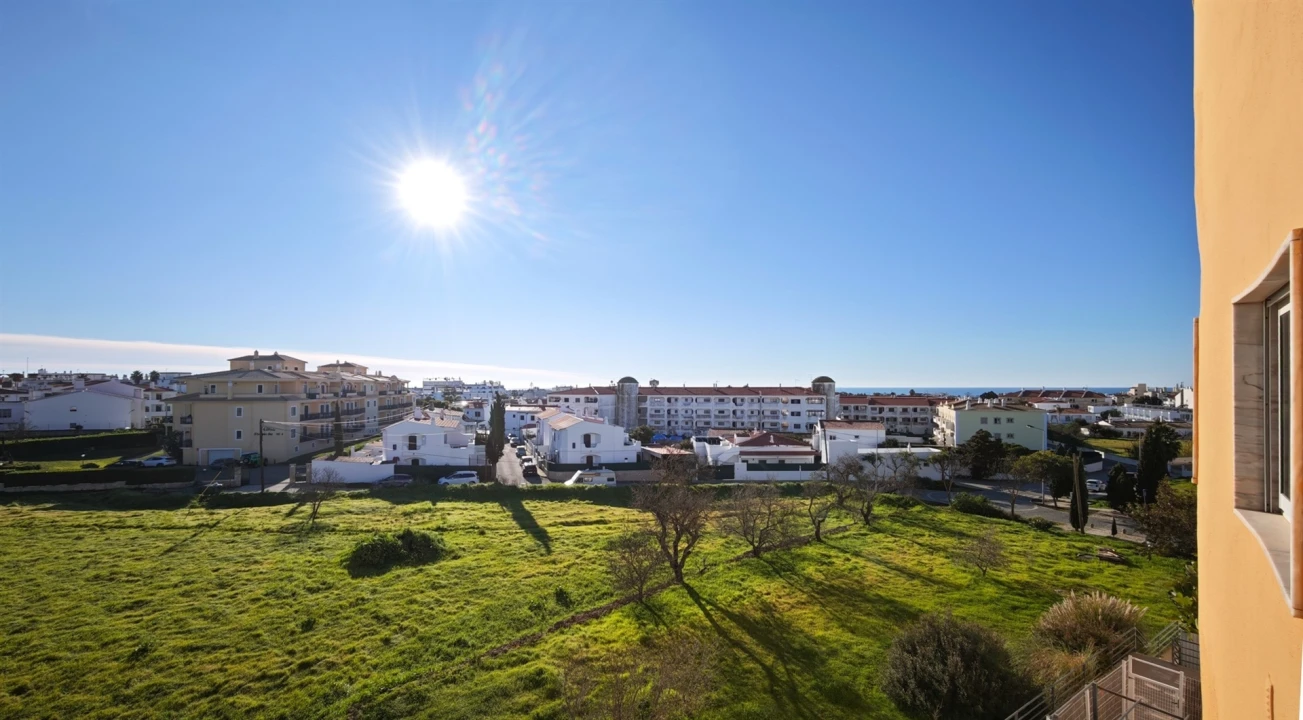 Apartamento T1 para Venda em Albufeira e Olhos de Água Foto 1