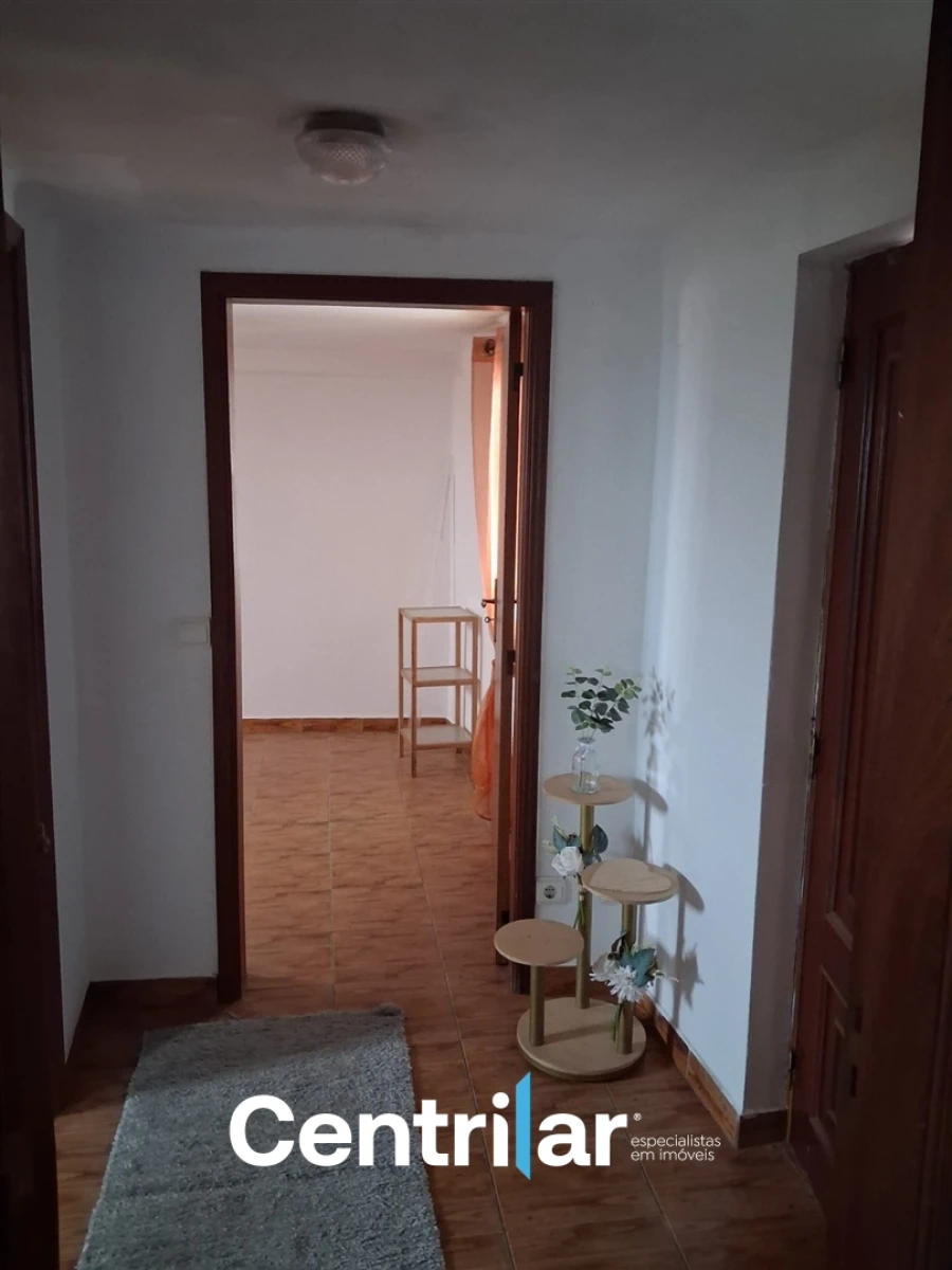 Moradia T2 para Venda em Cabanas de Viriato Foto 19