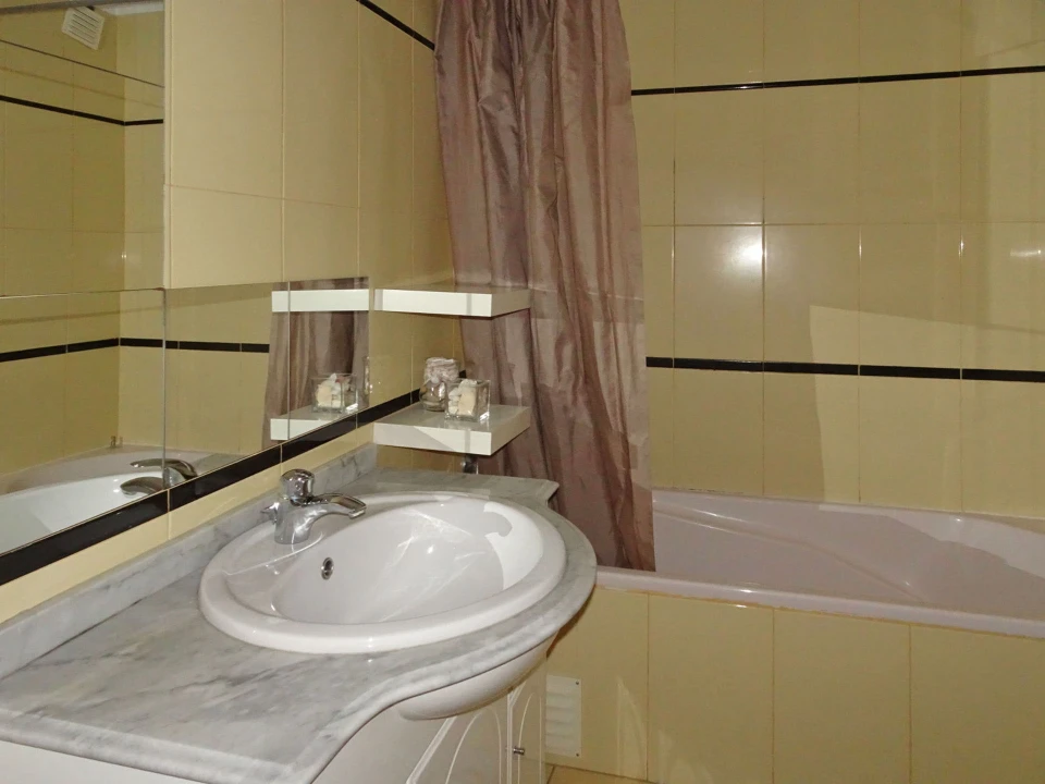 Apartamento T3 para Arrendamento em Santa Clara e Castelo Viegas Foto 12