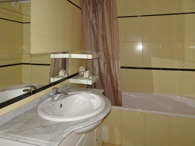 Apartamento T3 para Arrendamento em Santa Clara e Castelo Viegas Foto 12