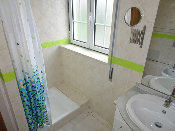 Apartamento T3 para Arrendamento em Santa Clara e Castelo Viegas Foto 16