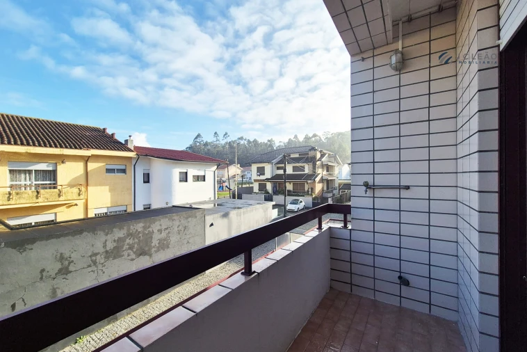 Apartamento T1 para Venda em Vilar de Pinheiro Foto 17