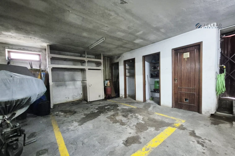 Apartamento T1 para Venda em Vilar de Pinheiro Foto 28