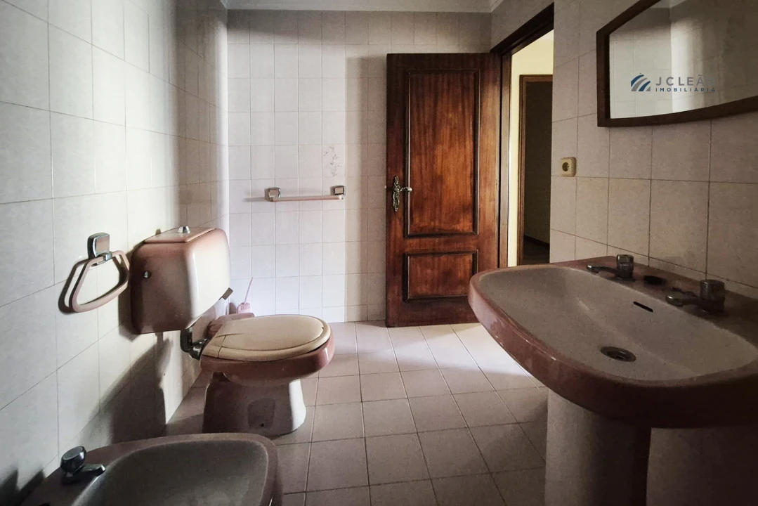 Apartamento T1 para Venda em Vilar de Pinheiro Foto 21