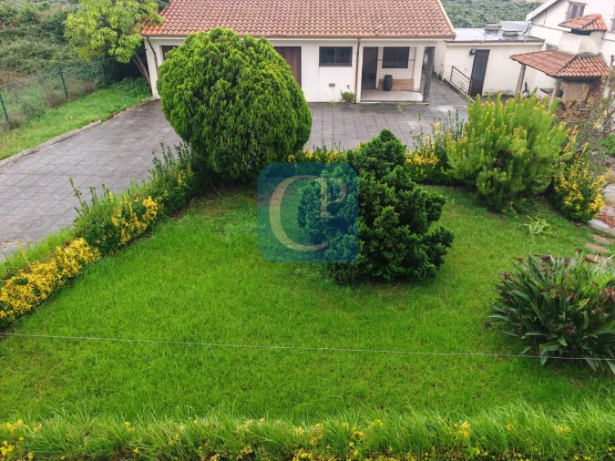 Moradia T4 para Venda em Nogueira e Silva Escura Foto 3