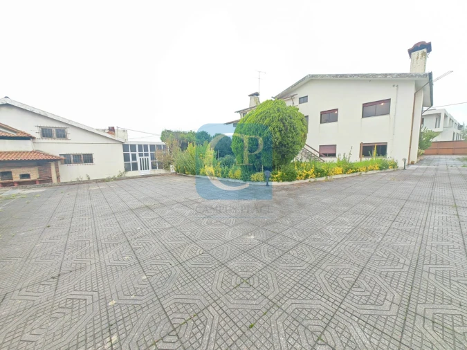 Moradia T4 para Venda em Nogueira e Silva Escura Foto 6