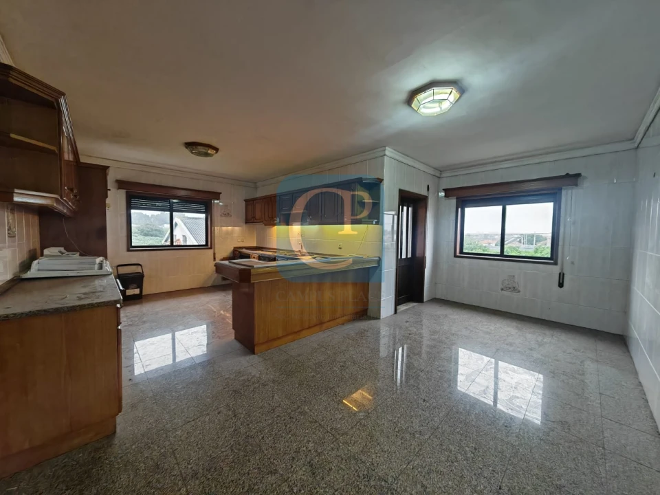 Moradia T4 para Venda em Nogueira e Silva Escura Foto 11