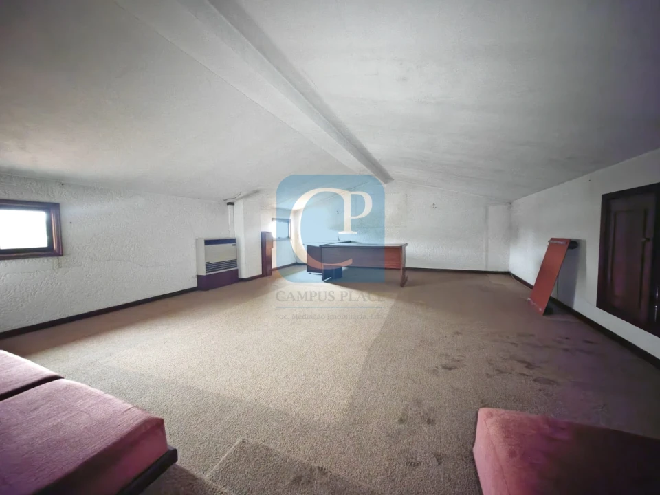 Moradia T4 para Venda em Nogueira e Silva Escura Foto 16