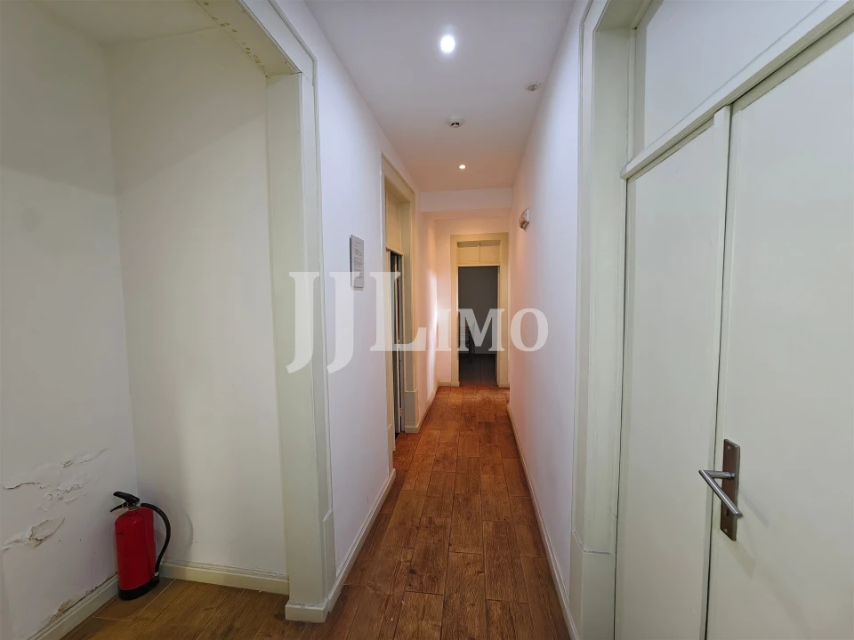 Prédio para Venda em Sé Nova, Santa Cruz, Almedina e São Bartolomeu Foto 20