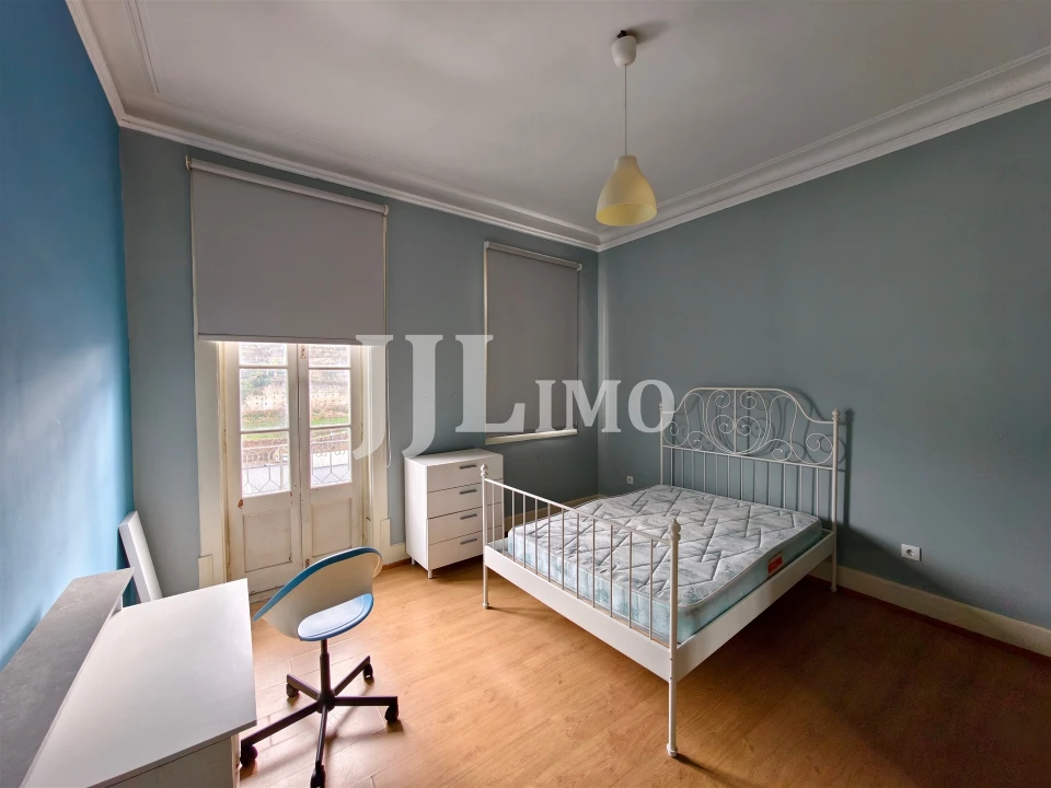 Prédio para Venda em Sé Nova, Santa Cruz, Almedina e São Bartolomeu Foto 44