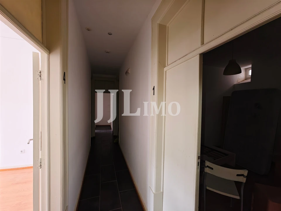 Prédio para Venda em Sé Nova, Santa Cruz, Almedina e São Bartolomeu Foto 32