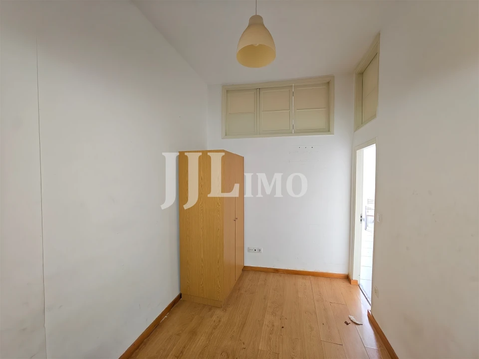 Prédio para Venda em Sé Nova, Santa Cruz, Almedina e São Bartolomeu Foto 15